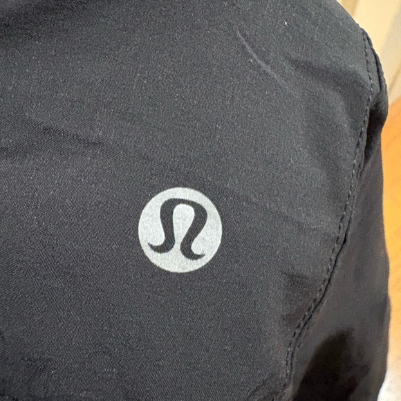 EUC Lululemon Motionful Short 3” - Picture 3 of 6